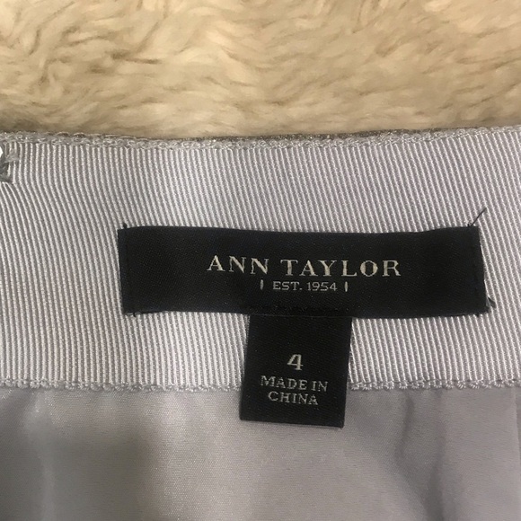 Ann Taylor metallic silk blend skirt Size 4 - Picture 2 of 4